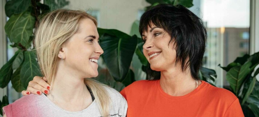 Da ryktene hadde begynt å gå, satte Tonje (19) seg ned og skrev et brev til foreldrene. Svaret kom umiddelbart