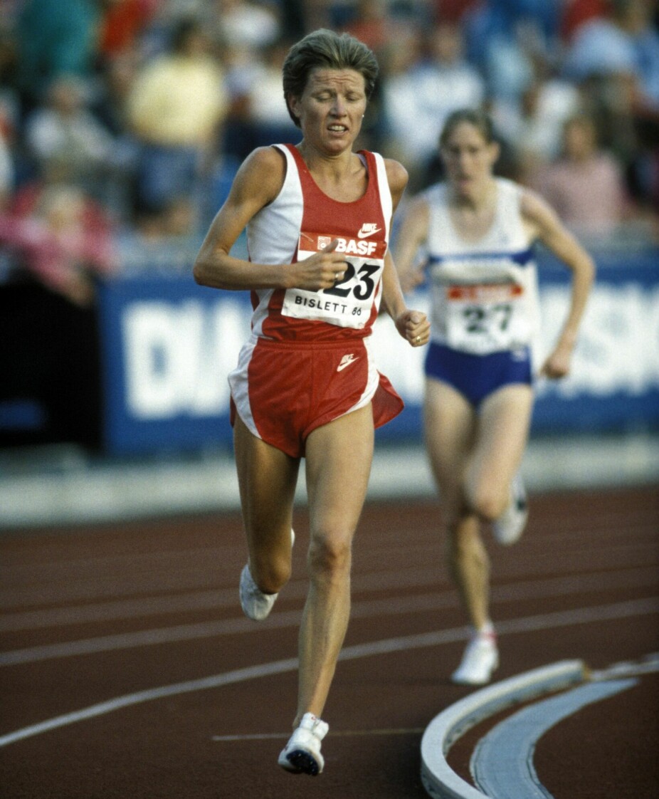 <b>SPRENGTE GRENSER: </b>Ingrid dominerte på løpebanen på 80-tallet. Her setter hun verdensrekord på 10 000 meter i 1986.