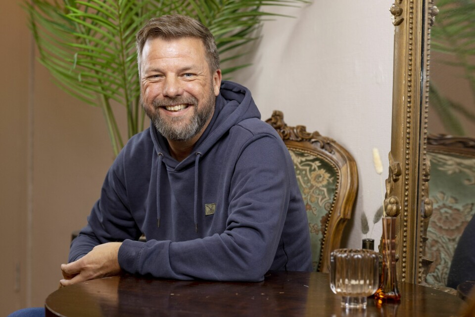 ATLE KNUDSEN: – Ja, jeg er så heldig å være forelsket! sprudler regissøren av «Etterglød», Atle Knudsen, og røper at de har vært sammen siden januar.