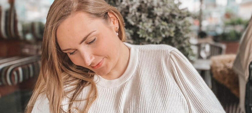 Da ektemannen fant Frida gråtende i stua midt på natten sammen med babyen, satte han foten ned