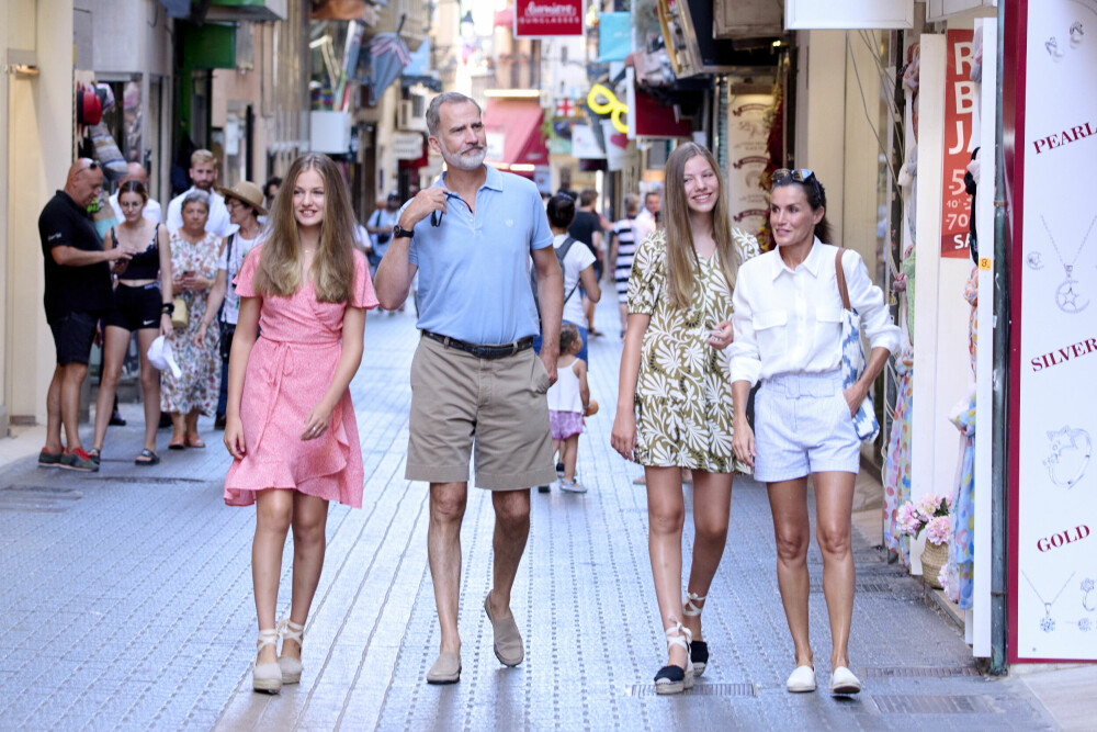 <b>FERIE PÅ MALLORCA:</b> Tradisjonen tro tilbrakte også i år kronprinsesse Leonor, kong Felipe, prinsesse Sofia og dronning Letizia tre uker i august i Palma på Mallorca.
