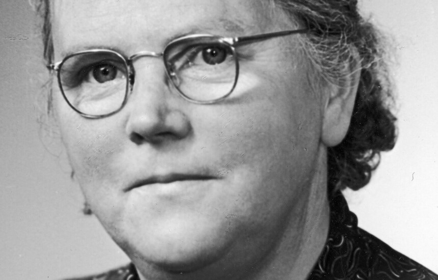 Ektemannens brå og mystiske død var et sjokk. For alle unntatt Alfhild