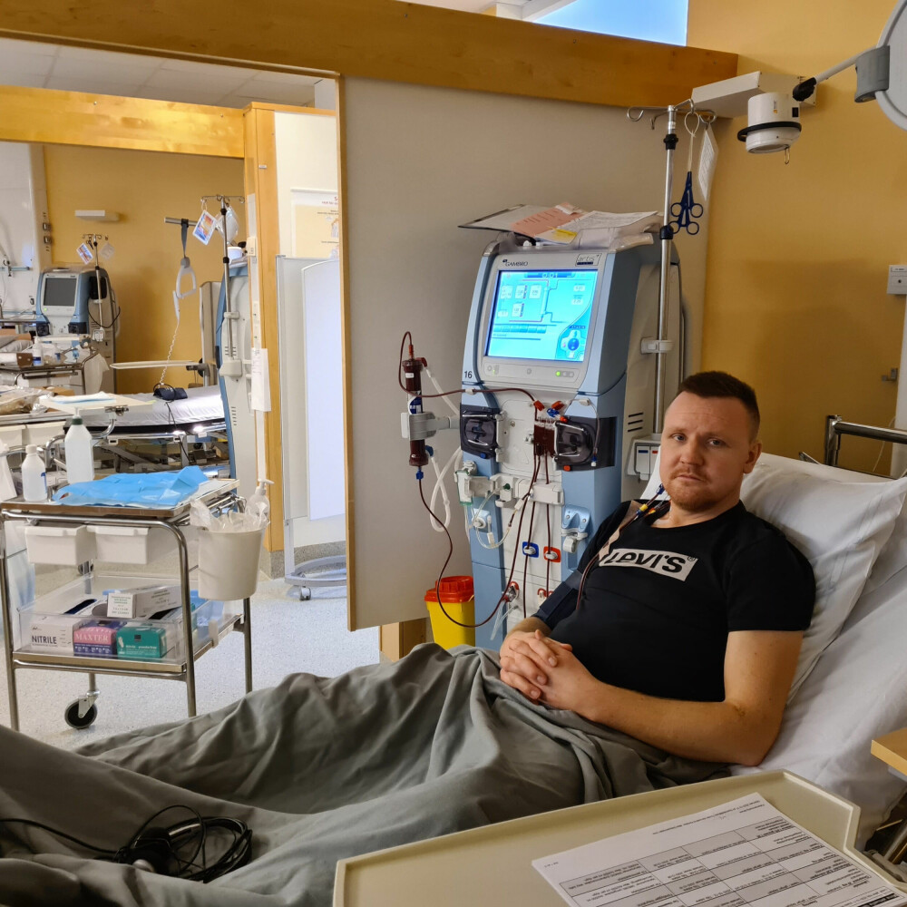 <b>SYK:</b> Før Andreas fikk ny nyre, måtte han jevnlig til sykehuset for å få dialyse som erstatning for den manglende nyrefunksjonen. Foto: Privat 