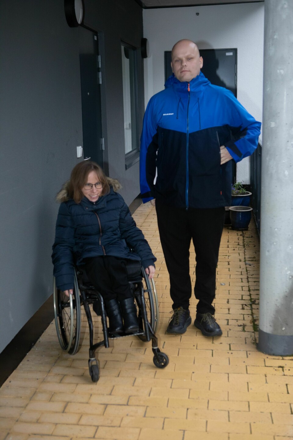 GOD STØTTE: Anette er stolt og vil helst klare det meste selv, men hun innrømmer at det innimellom er godt å be Kenneth om hjelp.