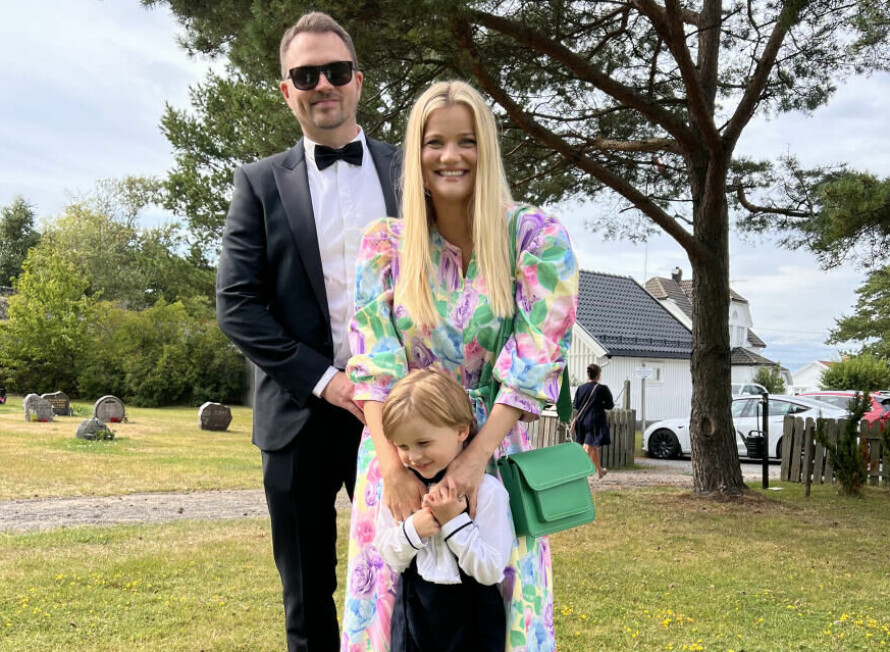 LASSE JOACHIM LANGERUD: Her er vi i bryllup til et familiemedlem som giftet seg i sommer, forteller Sandra.