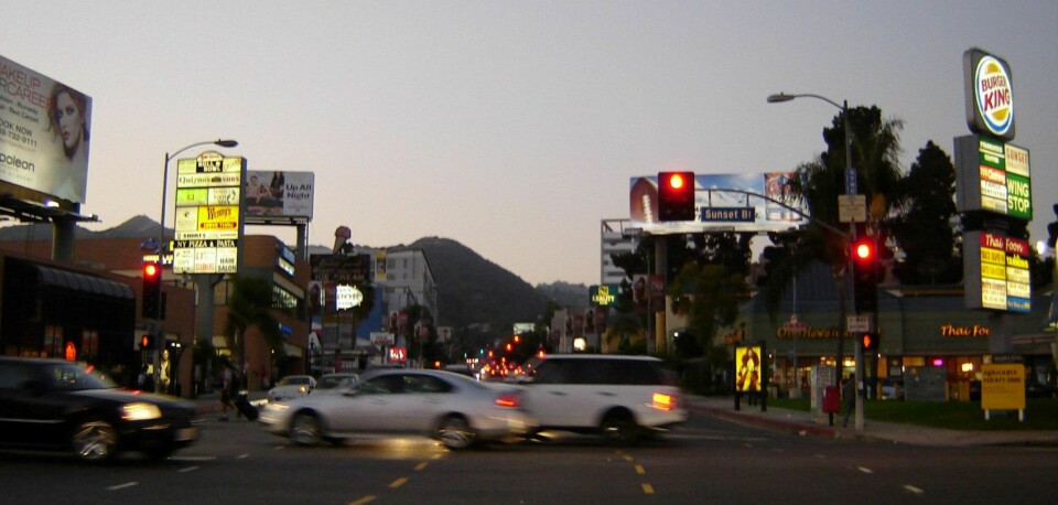 OVERKJØRT: I en bakgate til North La Brea Avenue i Los Angeles ble den fortapte mannen funnet overkjørt. I forveien var flere livsforsikringer tegnet for 73 år gamle Paul Vados.