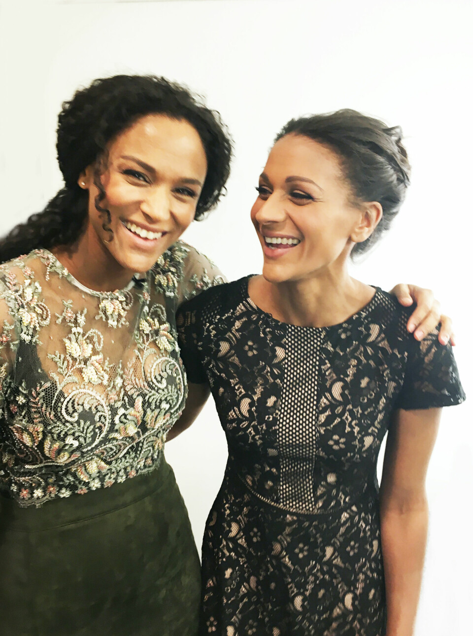 SØSTEREN LISA: – Det tok noen år før vi fant helt tilbake til hverandre, men i dag står vi hverandre nærere enn noensinne, forteller Haddy om seg og søsteren Lisa.