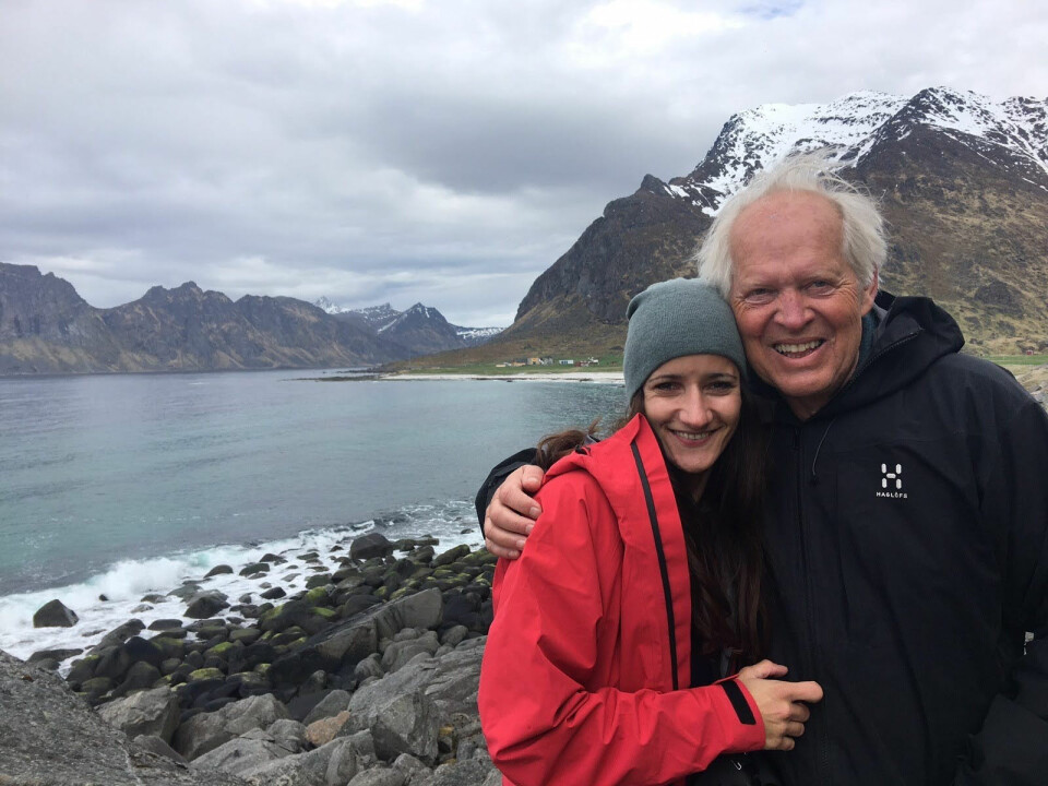 PAPPA LARS: Aida og Lars hadde kjent hverandre ett års tid da hun fikk bli med hjem til Norge sammen med pappa Lars, mamma Anne Tove og storesøster Maria.