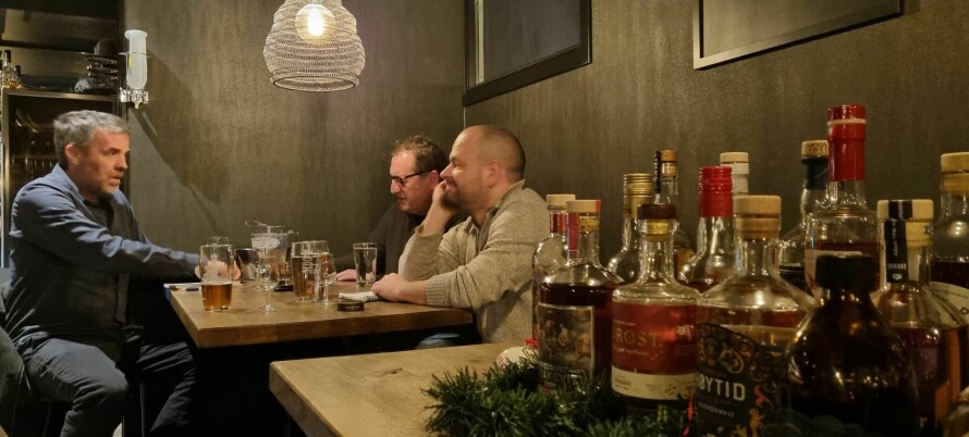 BLINDT: Panelet visste ikke hva de drakk.