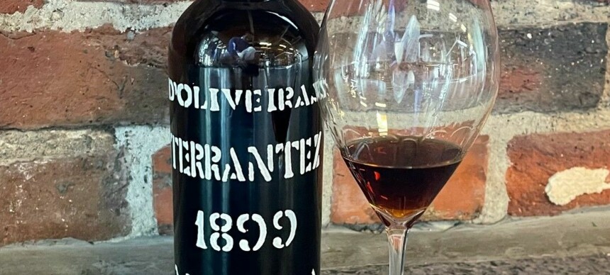 Sånn smaker en 123 år gammel vin – og du gjetter aldri prisen!