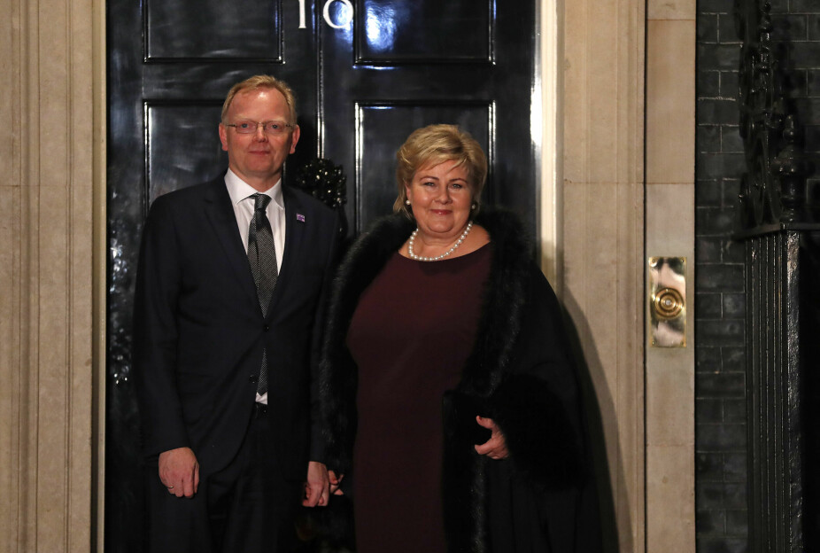 <b>SULTEN: </b>Verdelsledere møttes til julemottakelse hos daværende britiske statsminister Boris Johson i statsministerboligen Downing Street 10 i London 3. desember, 2019. Men det manglet en vesentlig ting på sammenkomsten. (AP Photo/Alastair Grant, Pool)