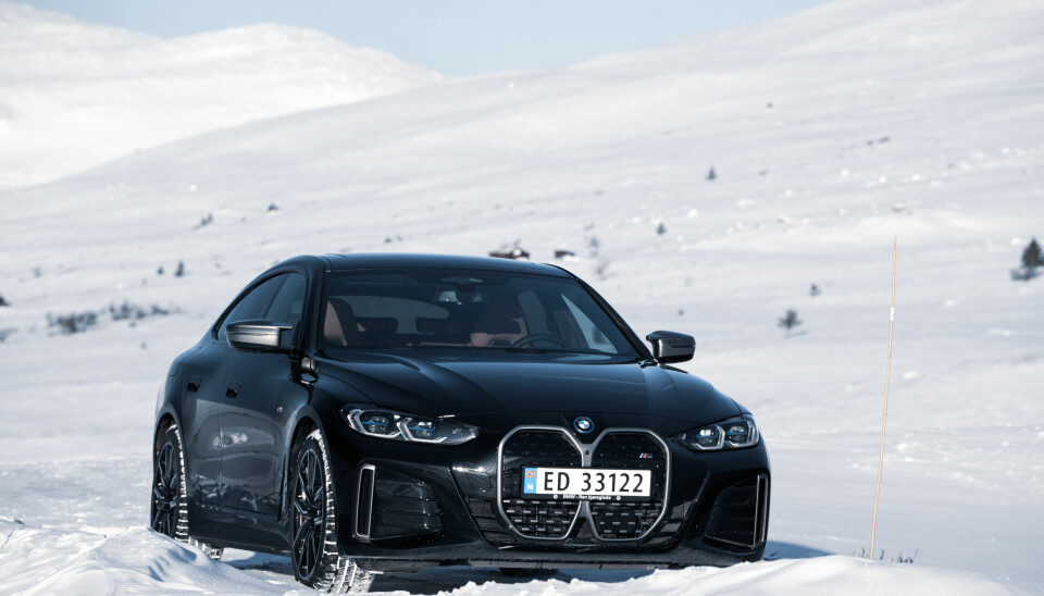 PEN OG PRAKTISK: Løsningen med fire dører og stor bakluke gir i4 en praktisk dimensjon du ikke registrerer ved første øyekast.