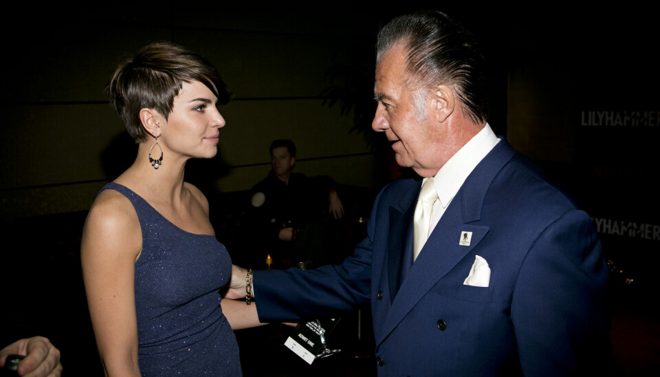 GULLRUTEN: Ida Elise Broch sammen med nå avdøde Tony Sirico i forbindelse med sesong tre av TV-serien Lilyhammer. Foto: Pontus Höök / NTB