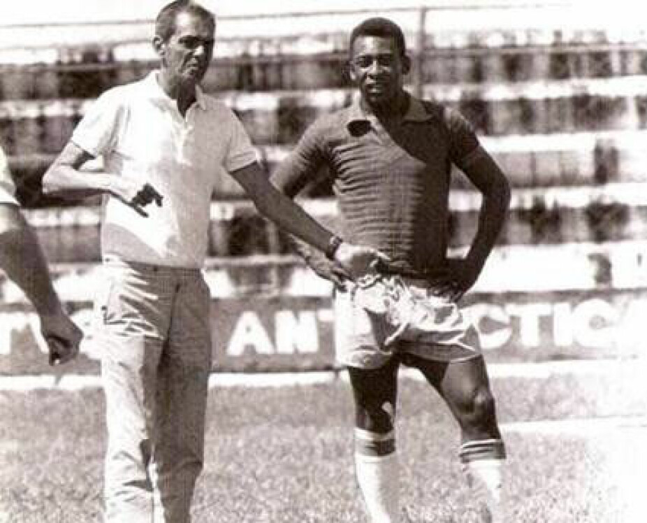 <b>HJERNENE BAK:</b> Joao Saldanha (1917–90) overtalte Pelé til å gjøre comeback på landslaget. Men den tilsynelatende idyllen tok slutt, <br/>og Saldanha ville vrake stjernen til VM. 