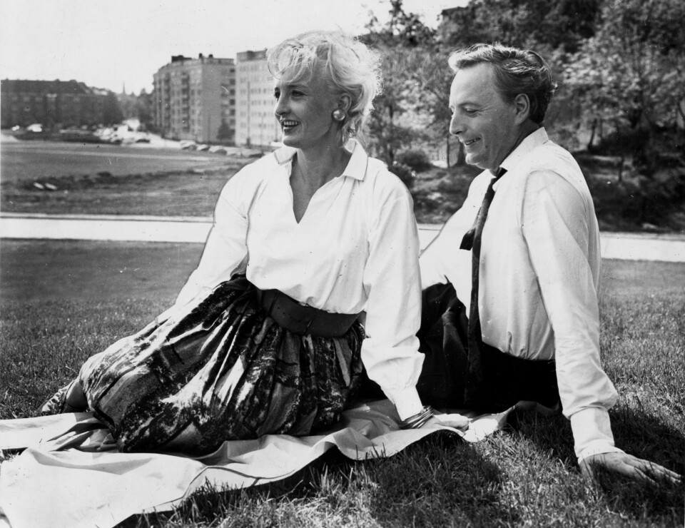 GUY KROHG: Guy kom fra et kunstnerhjem, Sossen fra det etablerte borgerskapet. Sammen satte de sitt preg på kunstnermiljøet i Oslo i over femti år. De levde i et fritt forhold og tillot utroskap, men Sossen var plaget av sjalusi.