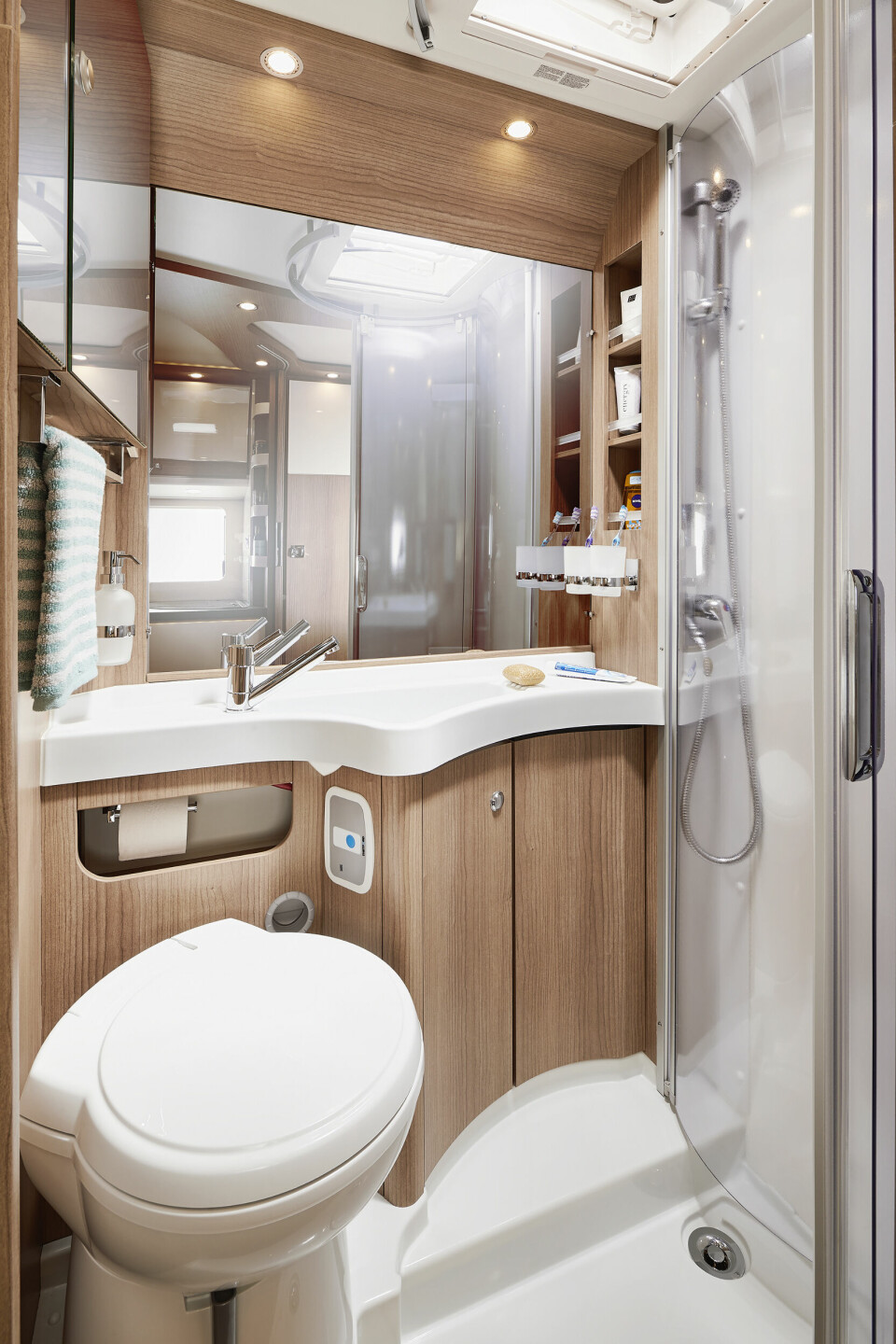 SMART: Fiks løsning med innsvingt vask.