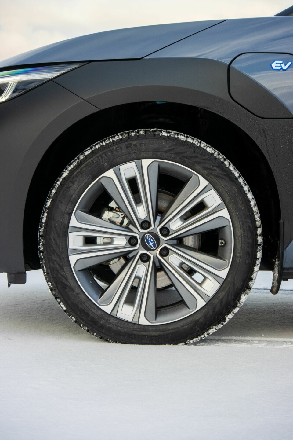 STOR: Bakkeklaring på 21 cm holder god Subaru-standard, mens 20-tommers hjul koster noen mil i rekkevidde i forhold til den rimeligste modellen med 18-tommere.