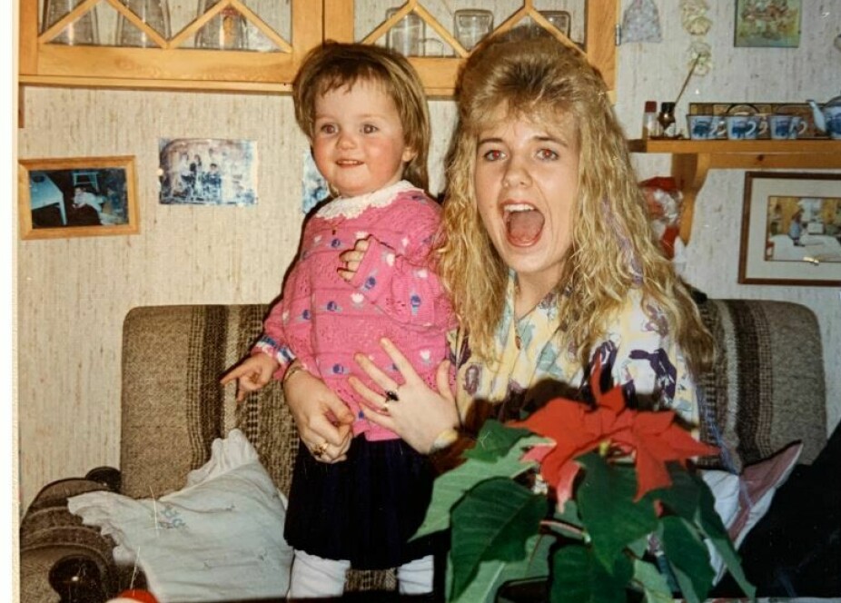 JULEFEIRING: Gunnhild og datteren Anna jula 1990