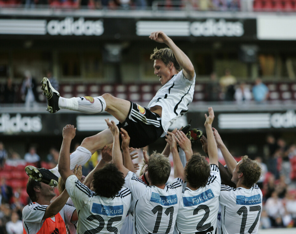 EVENTYRLIG KARRIERE: I «Mesternes mester» får Frode et tilbakeblikk på sin fotballkarriere. Han regnes som Europas eldste toppscorer gjennom tidene, og har spilt på landslaget, Rosenborg, Odd Grenland og i to japanske klubber.