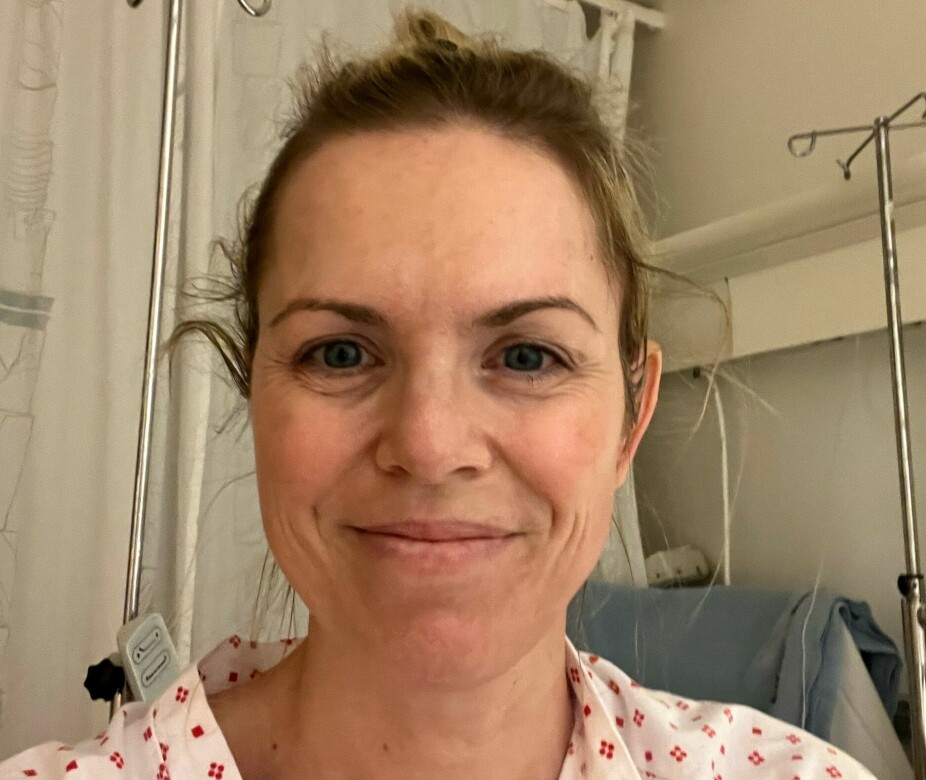 <b>HYLLER OMSORGEN HUN FIKK:</b> Marie Lunde gjennomgikk nylig en levertransplantasjon. Hun skryter av hvordan hun ble ivaretatt av de ansatte på sykehuset, men er redd for at budsjettkutt skal ramme omsorgen pasientene får.