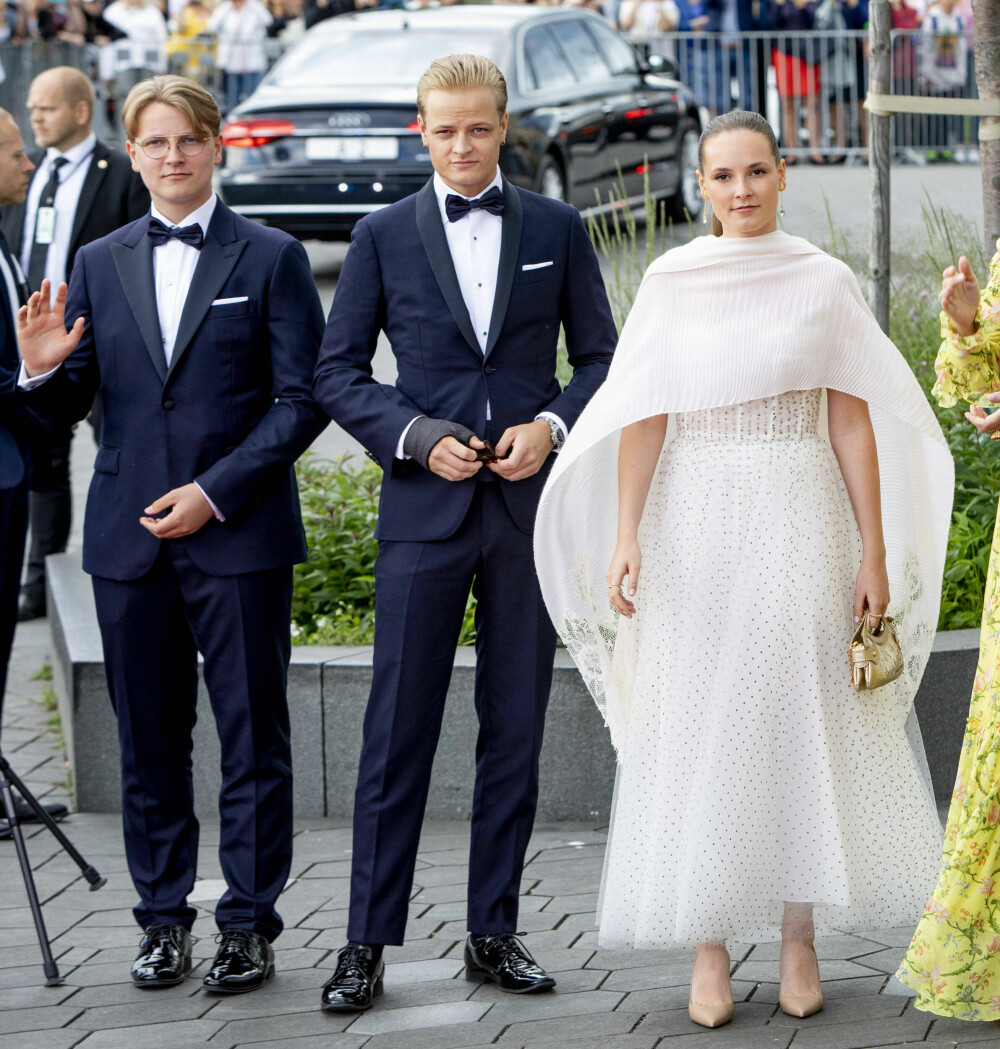 <b>MARIUS BORG HØIBY:</b> Marius Borg Høiby er storebroren til Norges fremtidige dronning. Her er han ved prinsesse Ingrid Alexandras side under feiringen av hennes myndighetsdag i fjor sommer.