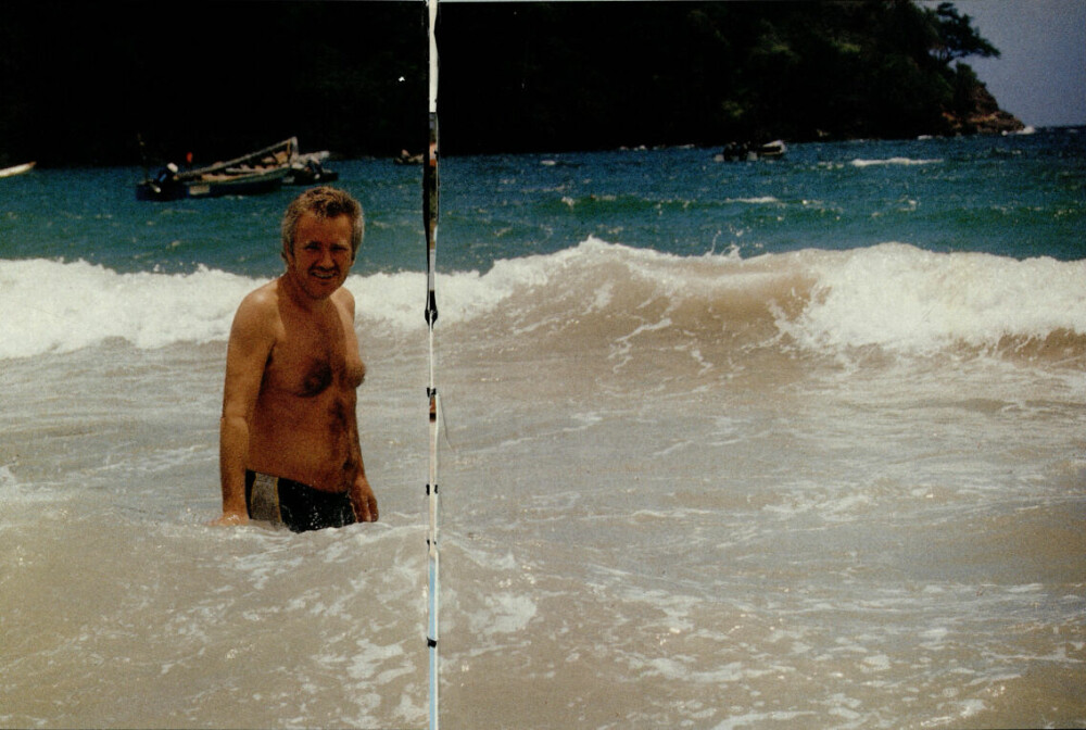 <b>HJEMME:</b> Einar Geir Einarsen tilbake på Trinidad. Fra Vi Menns reportasje i 1986.