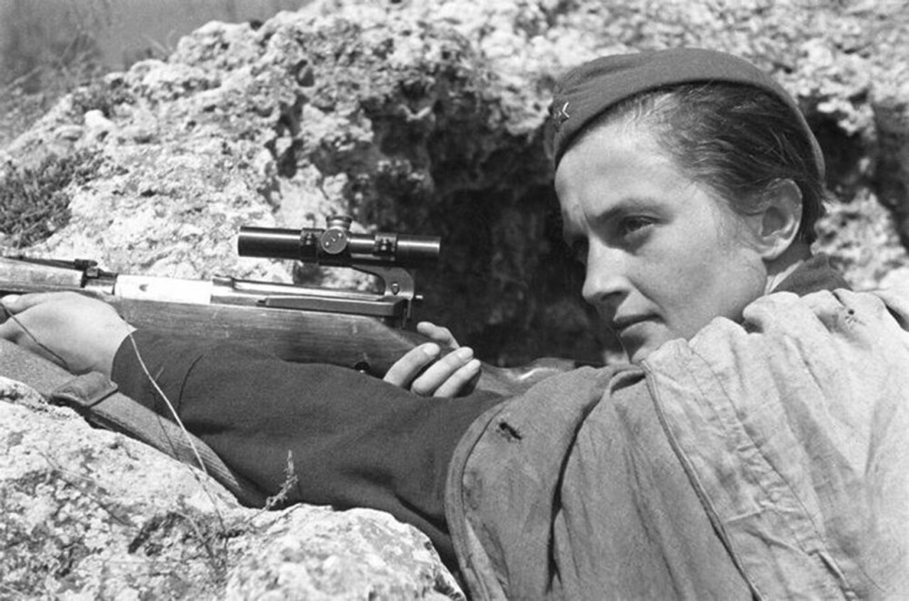 <b>DØDELIG GOD:</b> 309 tyske soldater falt for kulene til den ukrainske skarpskytteren Lyudmila Pavlichenko. Pluss to som bare var oppvarming. Ingen kvinne på slagmarken har vært mer dødelig.