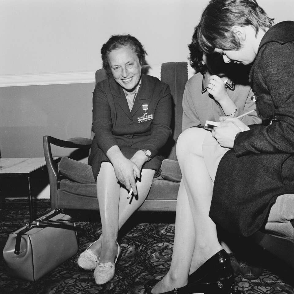 TILBAKE I VESTEN: I 1968 var skarpskytteren Lyudmila Pavlichenko på besøk i London. Den kalde krigen var i gang, men den sovjetiske sjarmen var skrudd på maks.