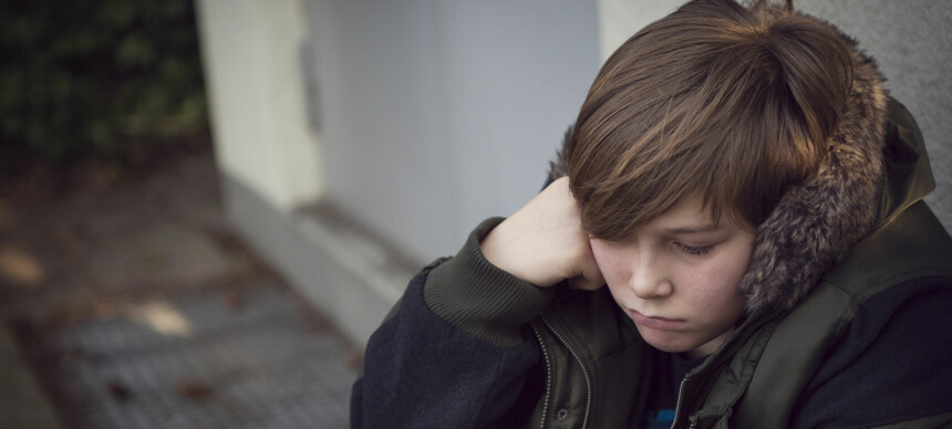 Sønnen vår sier han blir mobbet av læreren. Hva skal vi gjøre?