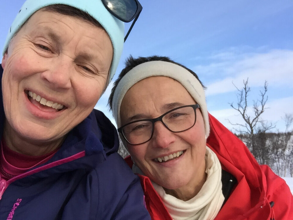 <b>STOR KJÆRLIGHET:</b> Liv og Kristin møtte hverandre gjennom datingsiden Skeiv og har holdt sammen i nesten ti år. Her fra en skitur på hytta i Gudbrandsdalen.