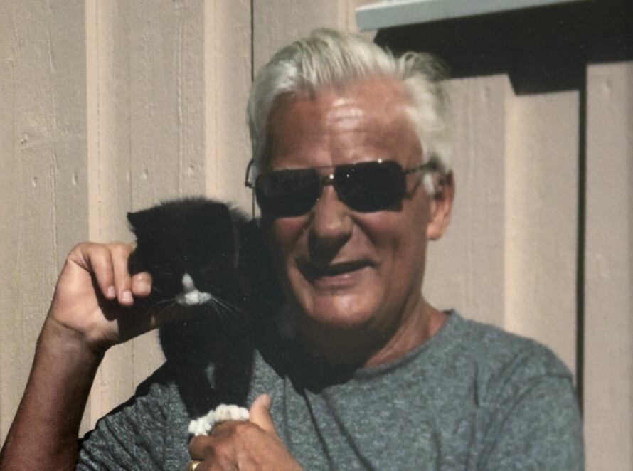 GODGUTT: – Både barn og dyr fant veien til Petters trygge fang. De merket nok at han var veldig snill, mener kona Karianne.