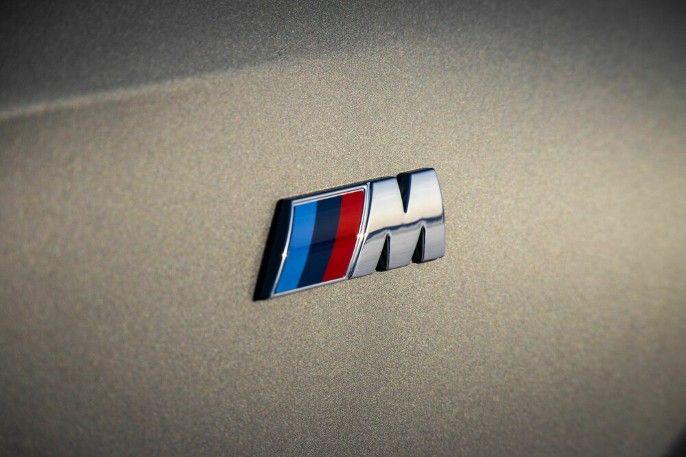 <b>MMMM:</b> BMW iX1 bærer M-logoen med rette.