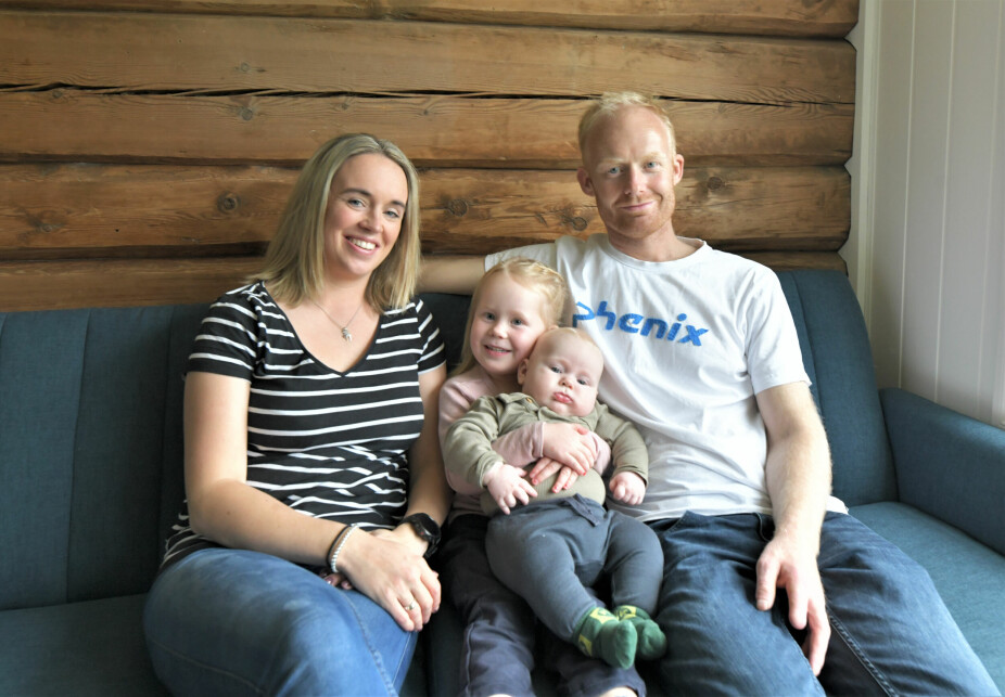 FAMILIELYKKE: Gry-Heidi, Ada med lille Vetle og Ole Espen er en lykkelig liten familie, men det kunne fort gått galt da Ole Espen ble livstruende syk.
