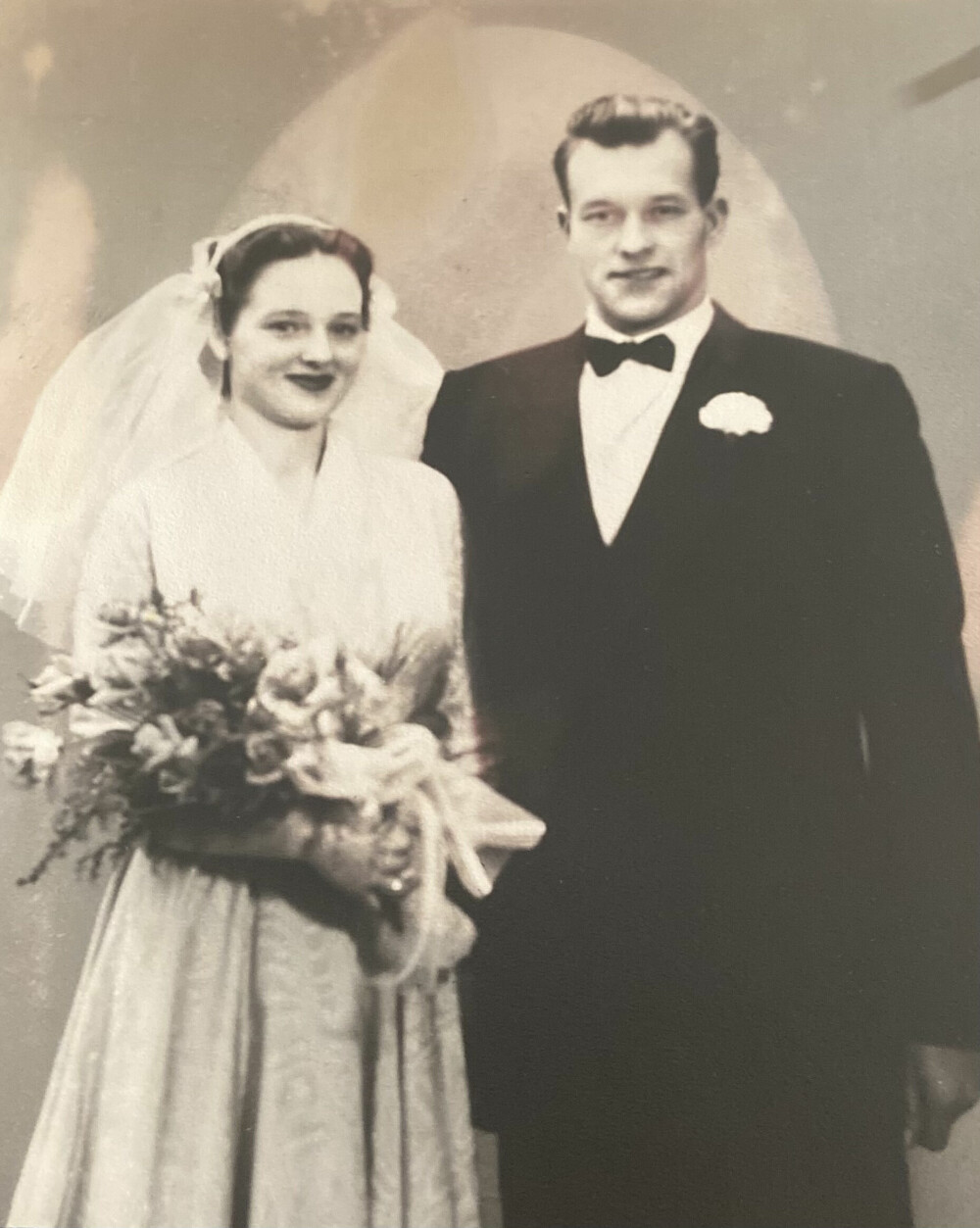 <b>LIVSLANG KJÆRLIGHET:</b> Mari-Ann glemte aldri Gunnar da hun reiste til Amerika for å jobbe i tre år. Da hun returnerte til Norge, fant de tilbake til hverandre. De giftet seg i 1955, og det ble de to livet ut. 