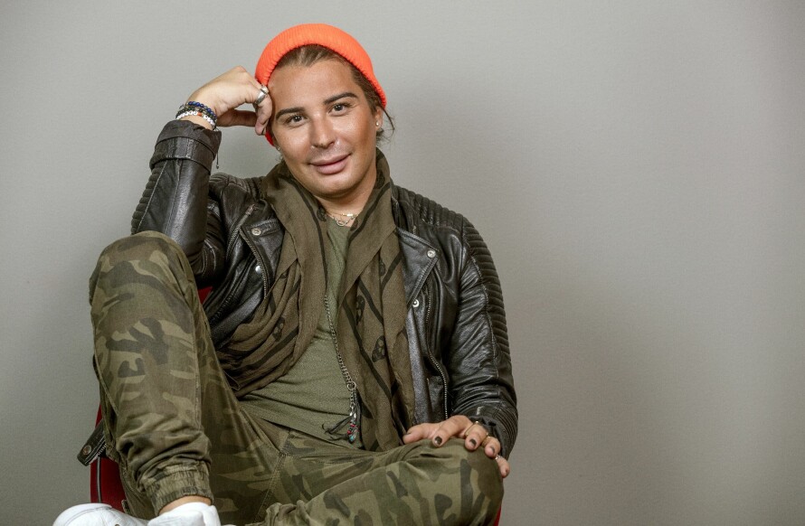 ERLEND ELIAS: Kjendisstylist Erlend Elias forteller at han skal tilbringe påsken på påskefestivalen i Keitokeino i år.