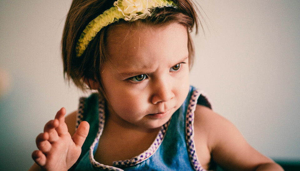 NÅR BARN SLÅR: Hva skal man gjøre hvis barnet slår andre barn? Barnehagepedagogen svarer.