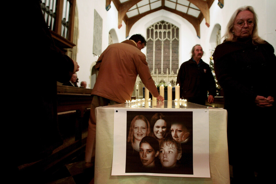 «VÅRE DØTRE»: At ofrene for seriedrapsmannen var prostituerte, spilte liten rolle for innbyggerne i Ipswich som var rystet over forbrytelsene som pågikk i hjembyen deres. Her fra minnehøytidelighet i Copdock kirke.