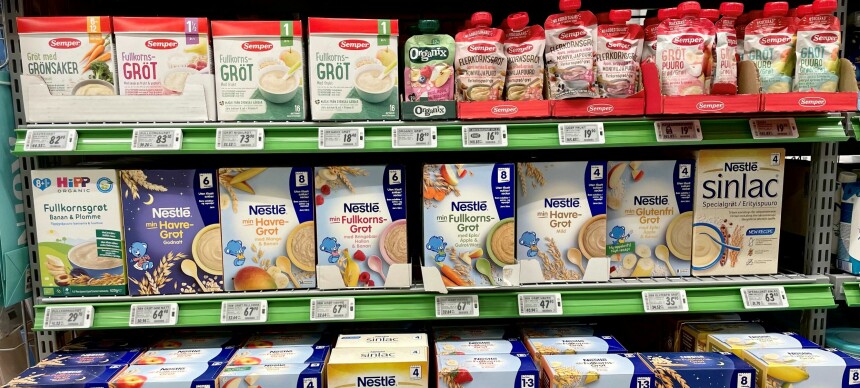 Ernæringsfysiologen tester barnegrøt – tre får toppkarakter