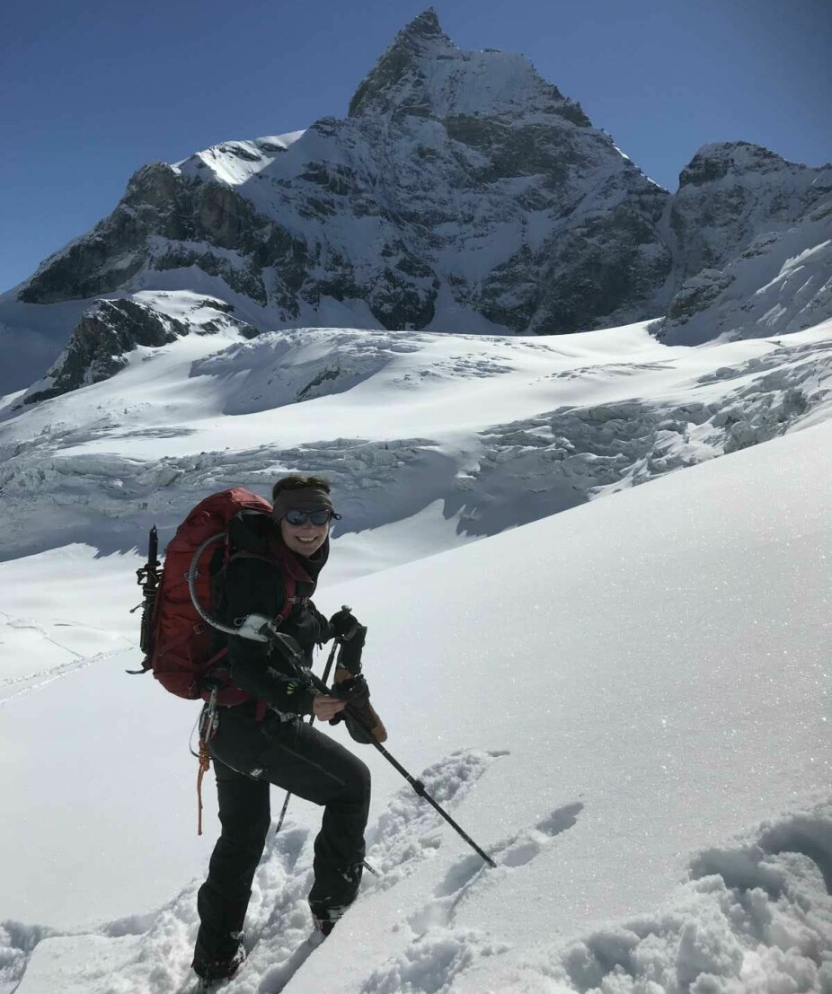<b>AKTIVT LIV:</b> Cecilie elsker å være i aktivitet. Her er hun på fjelltur i Alpene etter at hun fylte 40.