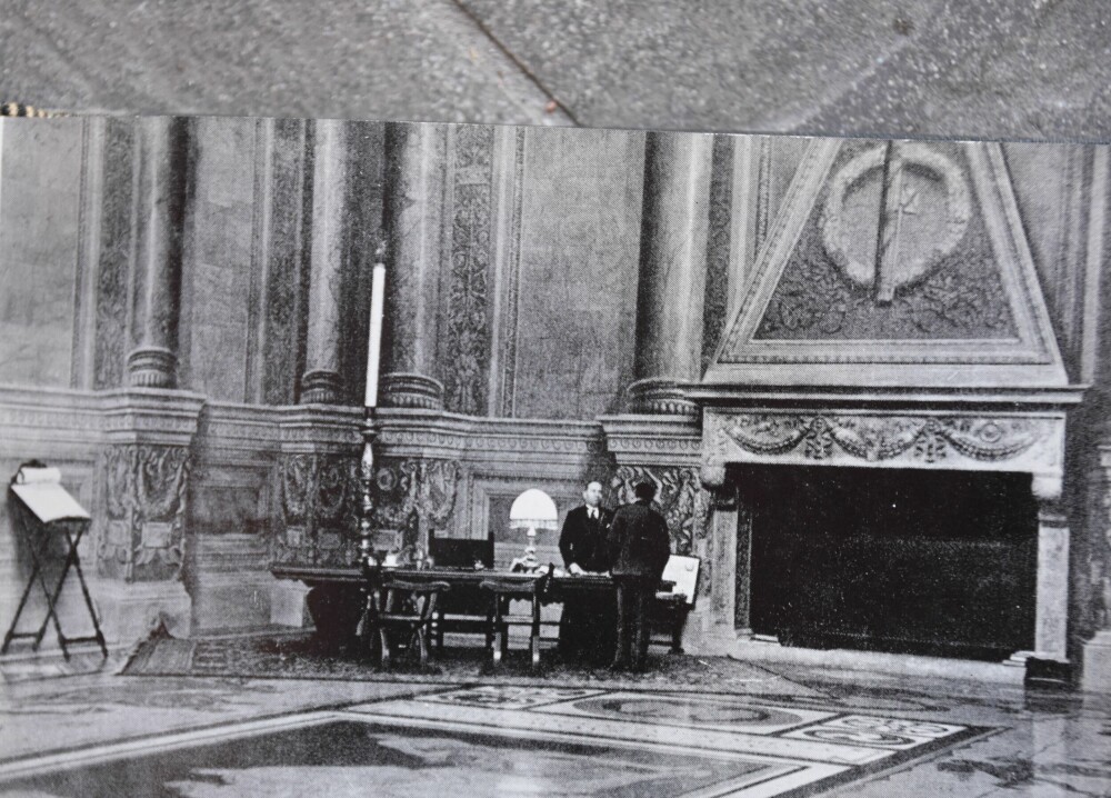 <b>FIKK IKKE SITTE:</b> I dette rommet i Palazzo Venezia mottok Mussolini besøkende. Dino Grandi ble ikke bedt om å sitte ned da han kom med budskapet om at en forandring var nødvendig.