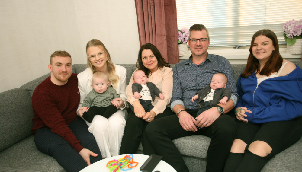 HELE FAMILIEN: Marcus og hele familien hans samlet. Fra venstre: Marcus P, Julia med Melwin på fanget, Kamilla med Elton på fanget, Marcus S med Milion på fanget, og Ida.