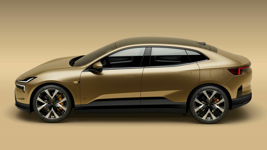 DIMENSJONER: Polestar 4 er 484 centimeter lang. Felgalternativene varierer fra 20- til 22-tommer, avhengig av variant, med dekk fra leverandørene Pirelli og Michelin.