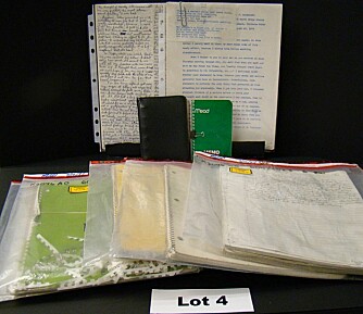 <b>AVSLØRENDE:</b> Noen av manuskriptene og manualene for å lage bomber, funnet i Kaczynskis hytte.