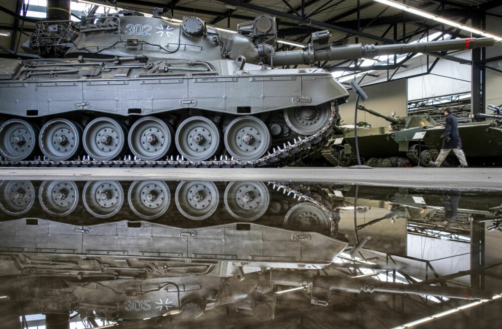 <b>LEOPARD UTEN FLEKKER:</b> A2 var en av de første Leopard-vognene, og mellom 1972 og 1973 ble det produsert 232 Leopard 1 A2 stridsvogner. Varianten på bildet veide 42, 2 tonn og hadde 830 HK.