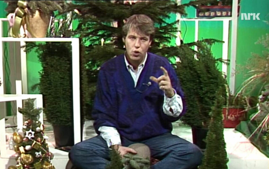 <b>DEN GANG DA:</b> Finn Schjøll som blomsterdekoratør i NRKs Frokost-TV i 1987. På grunn av legningen syntes floristen det var skummelt å skulle bli en offentlig person den gang.