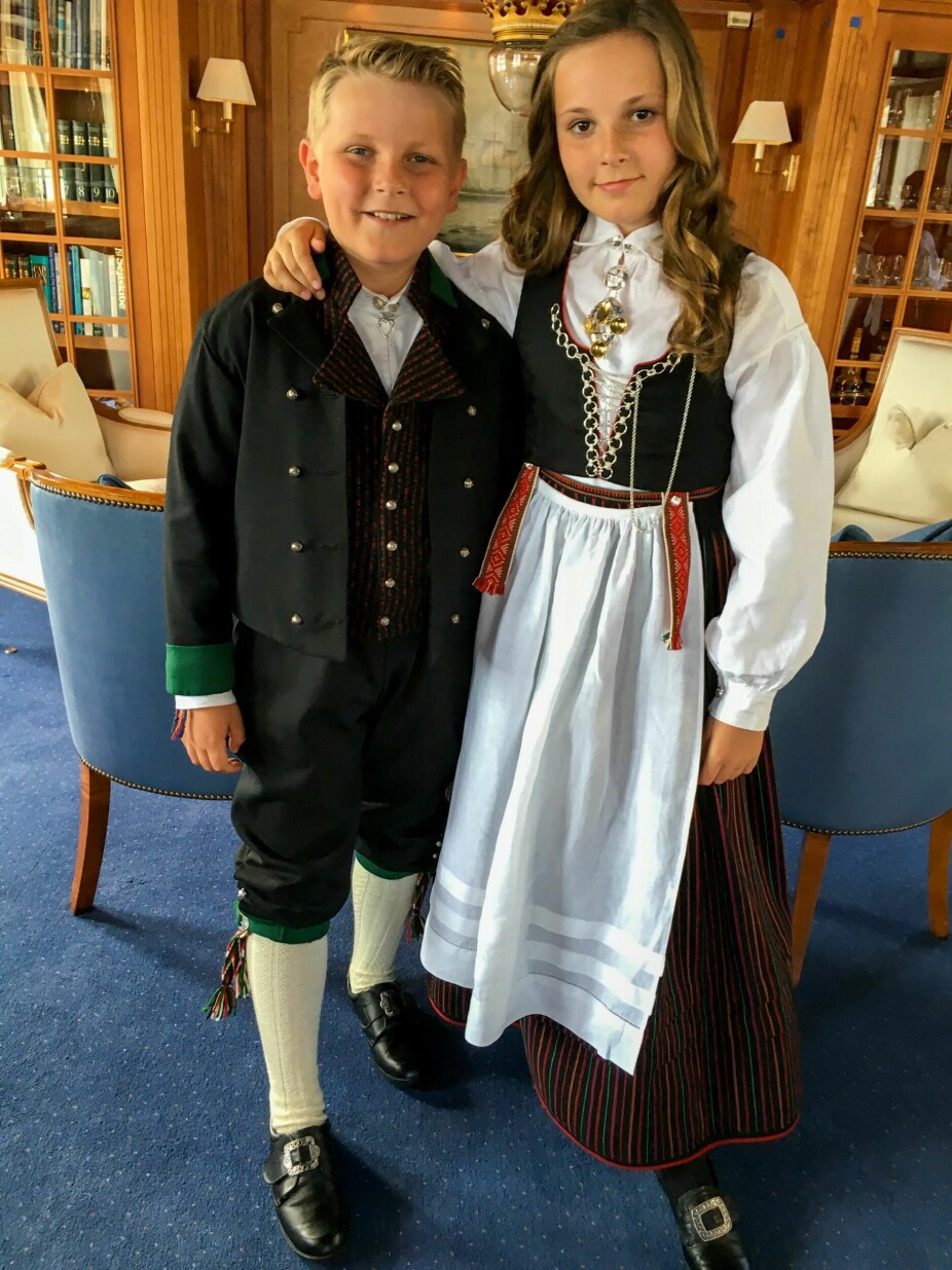 <b>PRINS SVERRE MAGNUS:</b> Prinsesse Ingrid Alexandra og prins Sverre Magnus var begge ikledd bunader fra Agder da de ble fotografert på Kongeskipet i 2016.