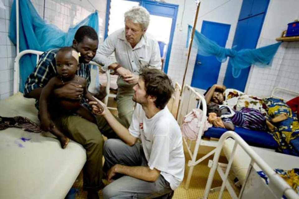 TV-AKSJONEN: Christian har ledet «TV-aksjonen» flere ganger. Her på et feltsykehus i Elfenbenskysten i 2006, da inntektene gikk til Leger Uten Grenser.