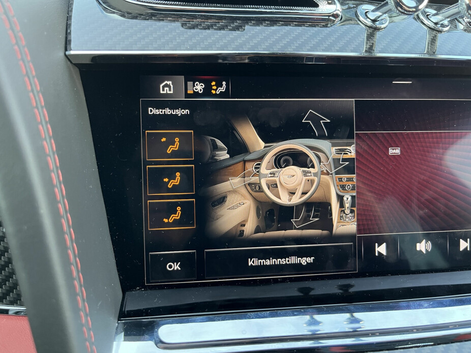 <b>FINPUSSET HYLLEVARE:</b> Multimediasystemet et hentet fra VW-konsernets hyller, men er finpusset med Bentley-detaljer.