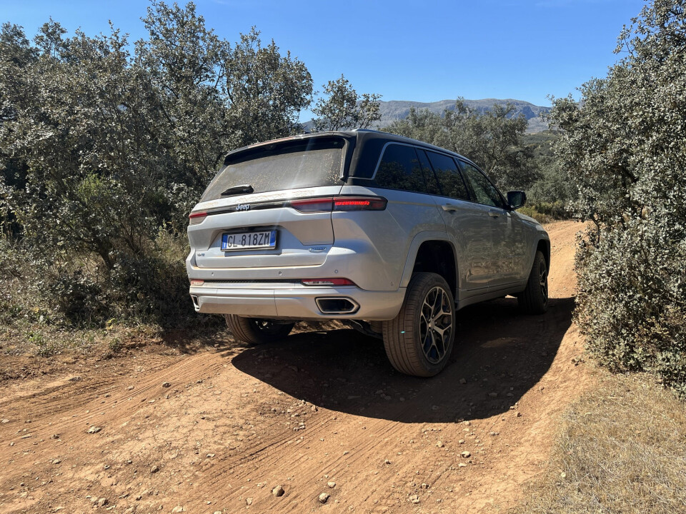 LUFTFJÆRINGEN: Bakkeklaringen kan løftes til 27,5 centimeter.