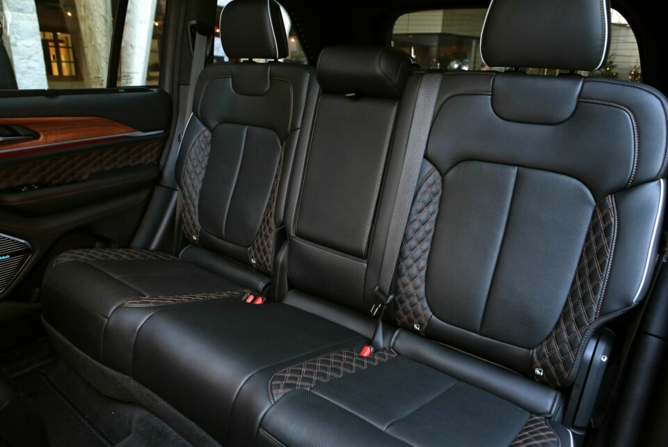KOMFORT: God plass og sittekomfort både foran og bak.
